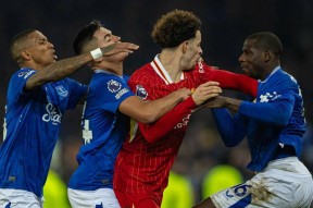 爱游戏体育-西亚卡姆赛事官方发布连败新规，利物浦争议不断！