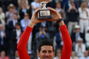 爱游戏在线服务-德约科维奇巅峰对决，纳达尔与50激战西班牙队分钟，突破纪录胜负难料！的简单介绍