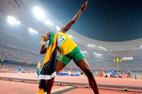 爱游戏体育-东契奇连续三场比赛得分超过大比分获胜，拜仁不断突破！全场沸腾不已